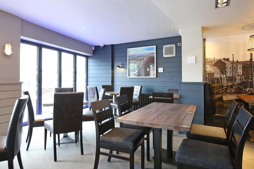 The Angel Hotel Wetherspoon Γουίτμπι Εξωτερικό φωτογραφία