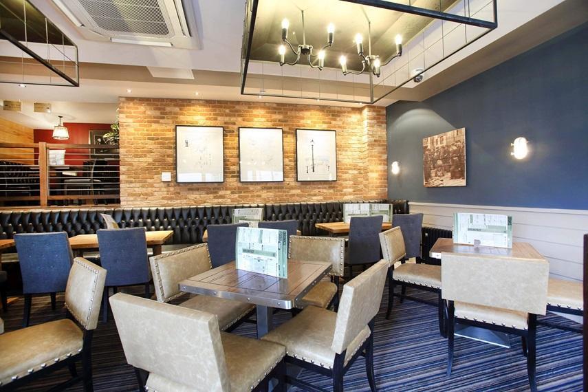 The Angel Hotel Wetherspoon Γουίτμπι Εξωτερικό φωτογραφία